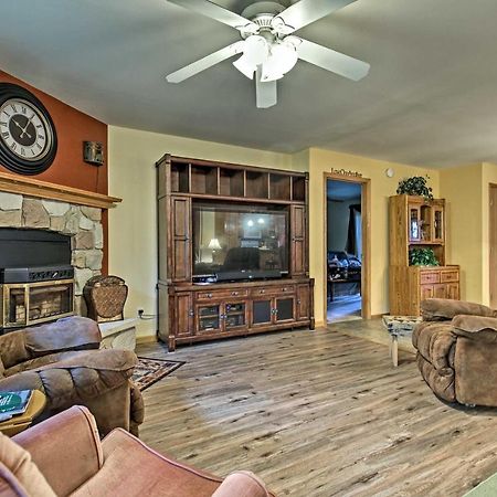 Lakefront Family Getaway With Private Deck And Dock! Conover Extérieur photo