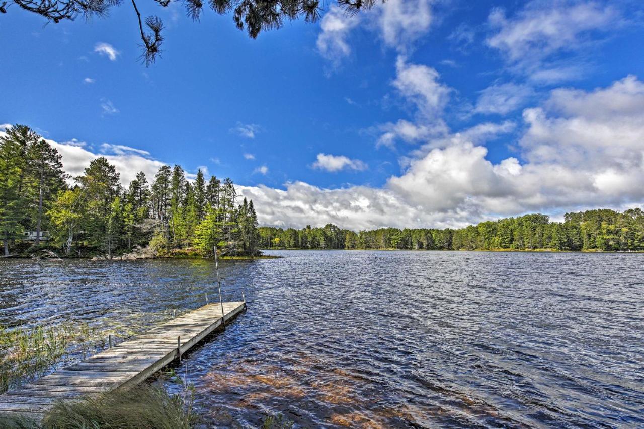 Lakefront Family Getaway With Private Deck And Dock! Conover Extérieur photo